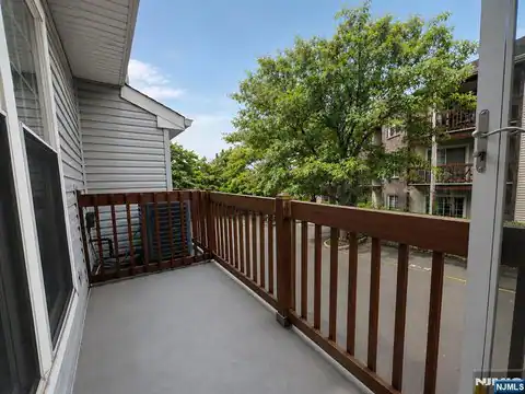 555 Ridge Lane, Fort Lee, NJ 07024 — photo 36