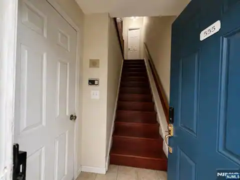 555 Ridge Lane, Fort Lee, NJ 07024 — photo 5