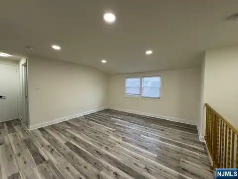 51 Echo Place 2nd fl, Elmwood Park, NJ 07407 — photo 21