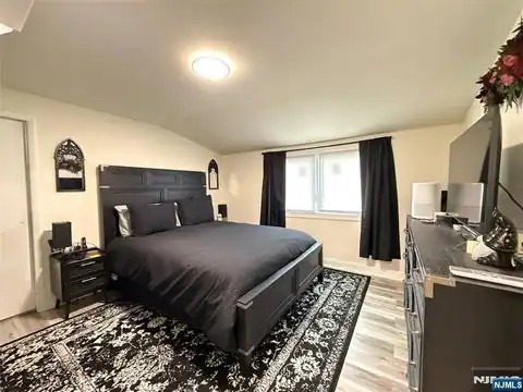 51 Echo Place 2nd fl, Elmwood Park, NJ 07407 — photo 23