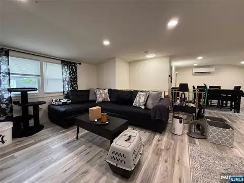 51 Echo Place 2nd fl, Elmwood Park, NJ 07407 — photo 4