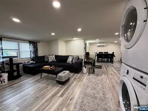 51 Echo Place 2nd fl, Elmwood Park, NJ 07407 — photo 8