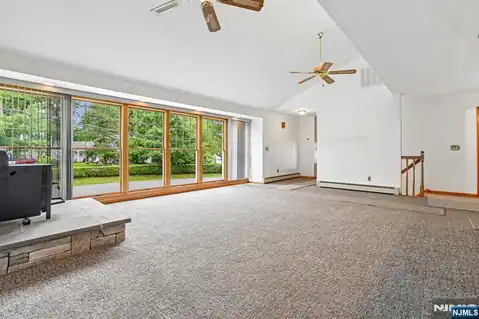 488 Cedar Lane, Paramus, NJ 07652 — photo 10