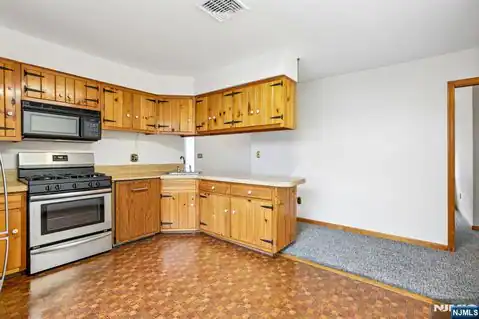 488 Cedar Lane, Paramus, NJ 07652 — photo 18