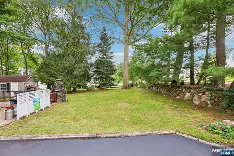 488 Cedar Lane, Paramus, NJ 07652 — photo 43