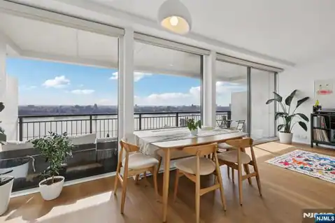 2 Horizon Road 1428, Fort Lee, NJ 07024 — photo 14