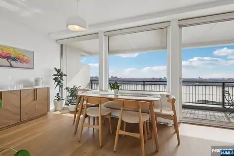 2 Horizon Road 1428, Fort Lee, NJ 07024 — photo 16