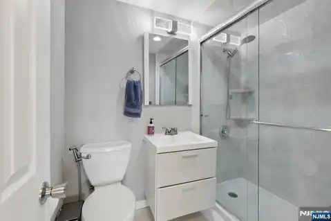 2 Horizon Road 1428, Fort Lee, NJ 07024 — photo 19