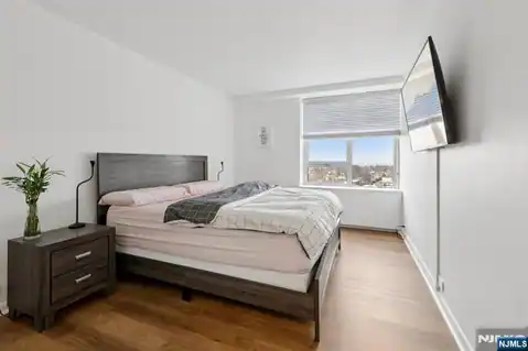2 Horizon Road 1428, Fort Lee, NJ 07024 — photo 20
