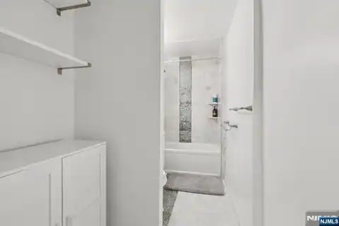 2 Horizon Road 1428, Fort Lee, NJ 07024 — photo 27