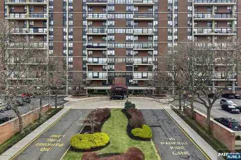 2 Horizon Road 1428, Fort Lee, NJ 07024 — photo 33