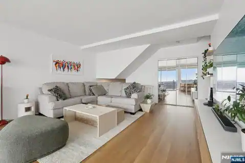 2 Horizon Road 1428, Fort Lee, NJ 07024 — photo 6