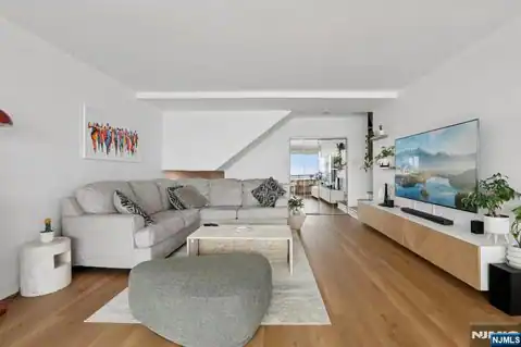 2 Horizon Road 1428, Fort Lee, NJ 07024 — photo 7