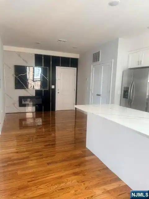 181 S Munn Avenue 2, Irvington, NJ 07111