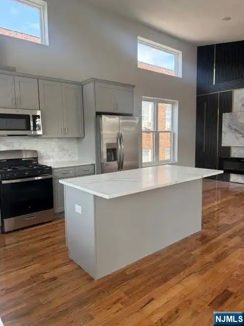 181 S Munn Avenue 4, Irvington, NJ 07111 — photo 3