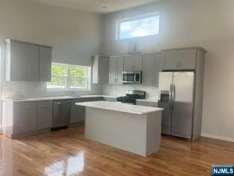181 S Munn Avenue 4, Irvington, NJ 07111 — photo 5