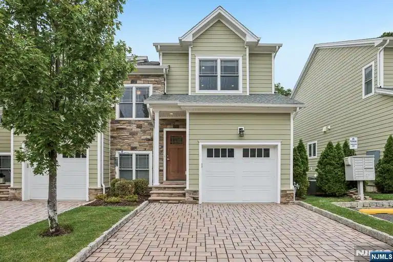 99 Spring Valley Road 103, Montvale, NJ 07645