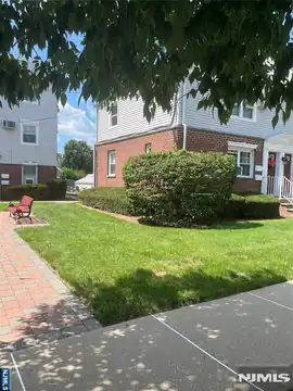 99 Hastings B, Rutherford, NJ 07070 — photo 12
