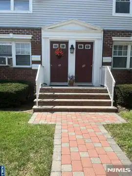 99 Hastings B, Rutherford, NJ 07070 — photo 2