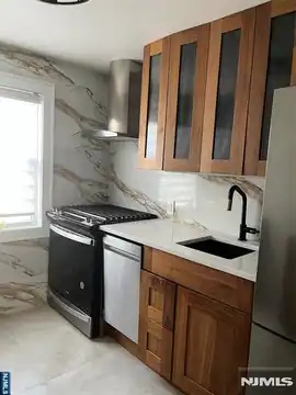 99 Hastings B, Rutherford, NJ 07070 — photo 9