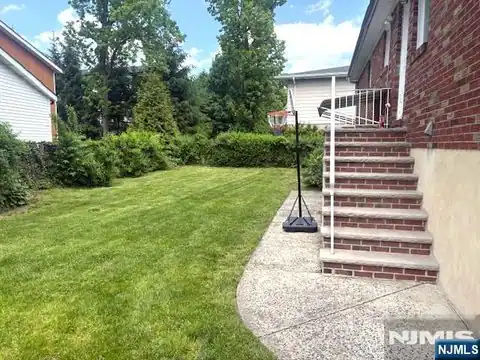 34 Marjorie Terrace, Englewood Cliffs, NJ 07632 — photo 12
