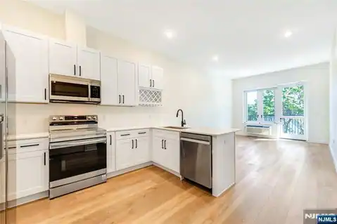 51 Queen Anne Road 410, Bogota, NJ 07603 — photo 4