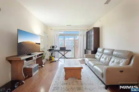 4430 Riverview Avenue 430, Englewood, NJ 07631 — photo 11