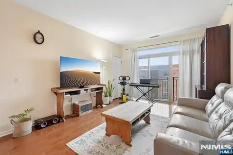 4430 Riverview Avenue 430, Englewood, NJ 07631 — photo 12
