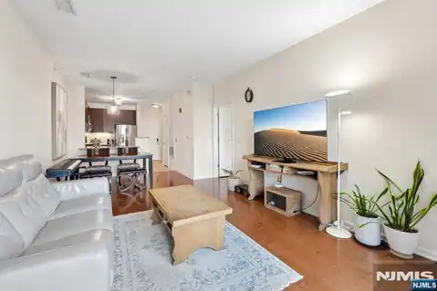 4430 Riverview Avenue 430, Englewood, NJ 07631 — photo 20