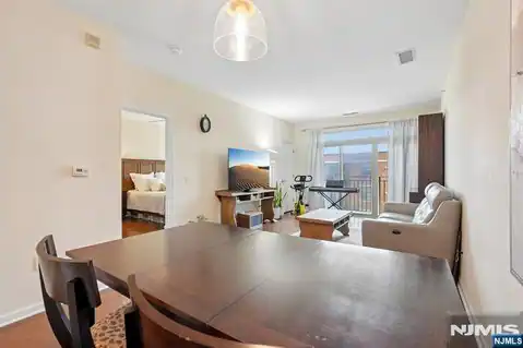 4430 Riverview Avenue 430, Englewood, NJ 07631 — photo 24