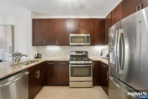 4430 Riverview Avenue 430, Englewood, NJ 07631 — photo 30