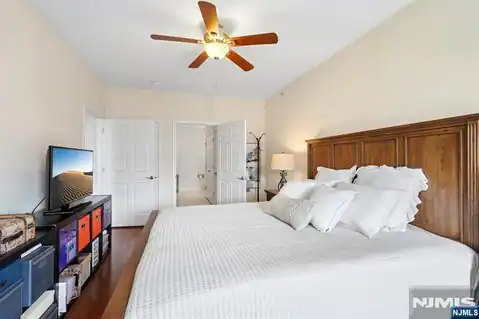 4430 Riverview Avenue 430, Englewood, NJ 07631 — photo 36