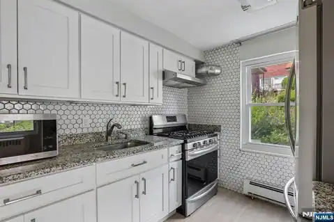 2199 Center Avenue B, Fort Lee, NJ 07024 — photo 12