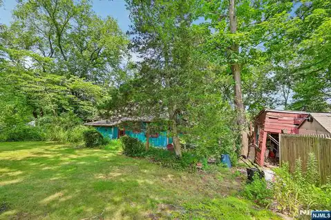 18 Nakomis Path, Lincoln Park Borough, NJ 07035 — photo 34