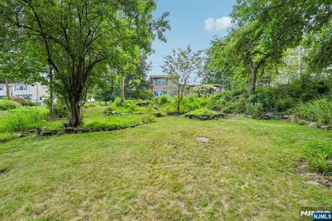 18 Nakomis Path, Lincoln Park Borough, NJ 07035 — photo 35
