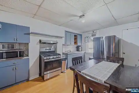 1410 Summit Avenue, Union City, NJ 07087 — photo 11