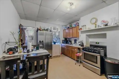 1410 Summit Avenue, Union City, NJ 07087 — photo 16