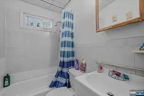 1410 Summit Avenue, Union City, NJ 07087 — photo 25
