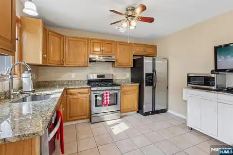 274 Garibaldi Avenue 2, Lodi, NJ 07644 — photo 24