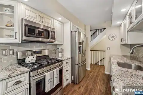 3811 Melville Court, Mahwah, NJ 07430 — photo 13