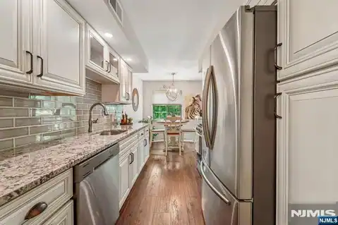 3811 Melville Court, Mahwah, NJ 07430 — photo 15