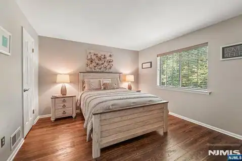 3811 Melville Court, Mahwah, NJ 07430 — photo 18