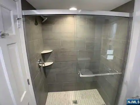 1050 Harvard Place, Fort Lee, NJ 07024 — photo 10