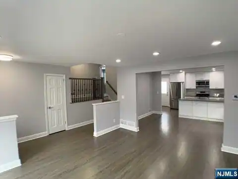 1050 Harvard Place, Fort Lee, NJ 07024 — photo 2