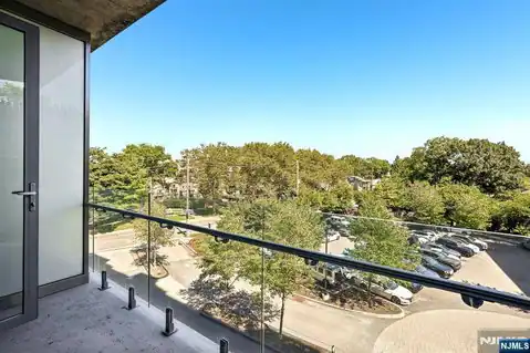 320 Adolphus Avenue 410, Cliffside Park, NJ 07010 — photo 17