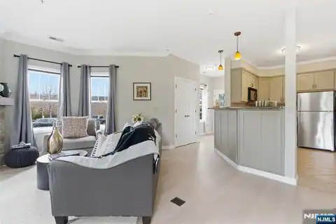 2 Pine Crescent 14, Vernon, NJ 07462 — photo 9