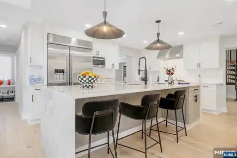 22A Berkshire Place A, Englewood Cliffs, NJ 07632 — photo 12