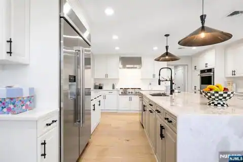 22A Berkshire Place A, Englewood Cliffs, NJ 07632 — photo 13