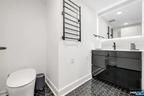 22A Berkshire Place A, Englewood Cliffs, NJ 07632 — photo 41