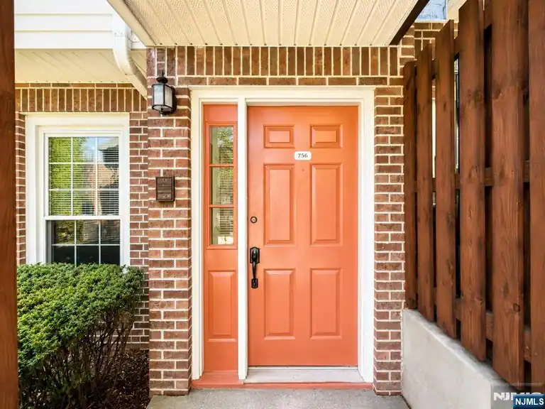 756 Charles, Fort Lee, NJ 07024